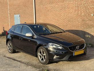 skadebil auto Volvo V-40 2.0 D2 R Design 2015/1