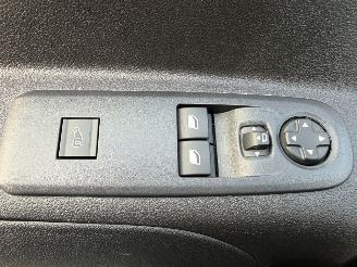 Peugeot Partner 1.5 BlueHDI 3 PERS! 100 S&S L1  NAP! picture 9