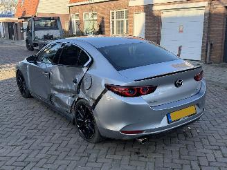 Mazda 3 2.0 e-SkyActiv-G M Hybrid 150 Sportive picture 10