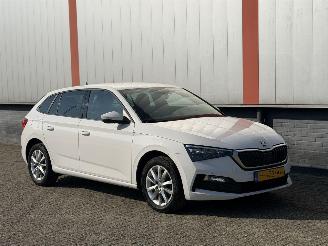 skadebil auto Skoda Scala 1.0 TSI Business Edition AUTOMAAT 2022/1