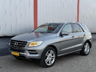 Mercedes ML 250 Bluetec Edition 1 EURO 6 Luchtvering picture 18