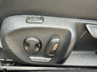 Volkswagen Passat Variant 1.5 eHybrid R-Line Edition picture 19