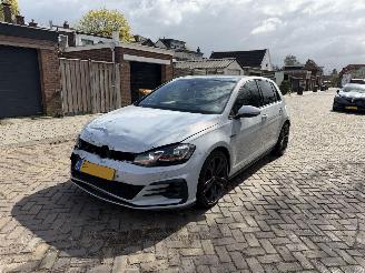 Schadeauto Volkswagen Golf 2.0 TSI GTI Performance 2017/1