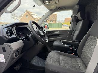 Volkswagen Transporter 2.0 TDI L1H1 28 Bulli AUTOMAAT picture 14