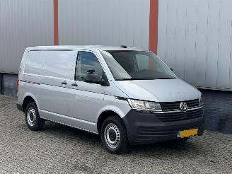 Voiture accidenté Volkswagen Transporter 2.0 TDI L1H1 28 Bulli AUTOMAAT 2020/1
