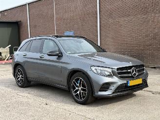 Unfallwagen Mercedes GLC 350e 4MATIC AMG PANO 2016/1