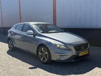 Schadeauto Volvo V-40 2.0 D2 R Design NAP 2015/1