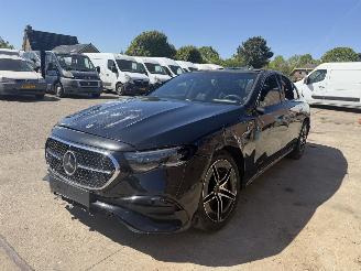skadebil auto Mercedes E-klasse E220d LIMO AMG PANO 2025/1