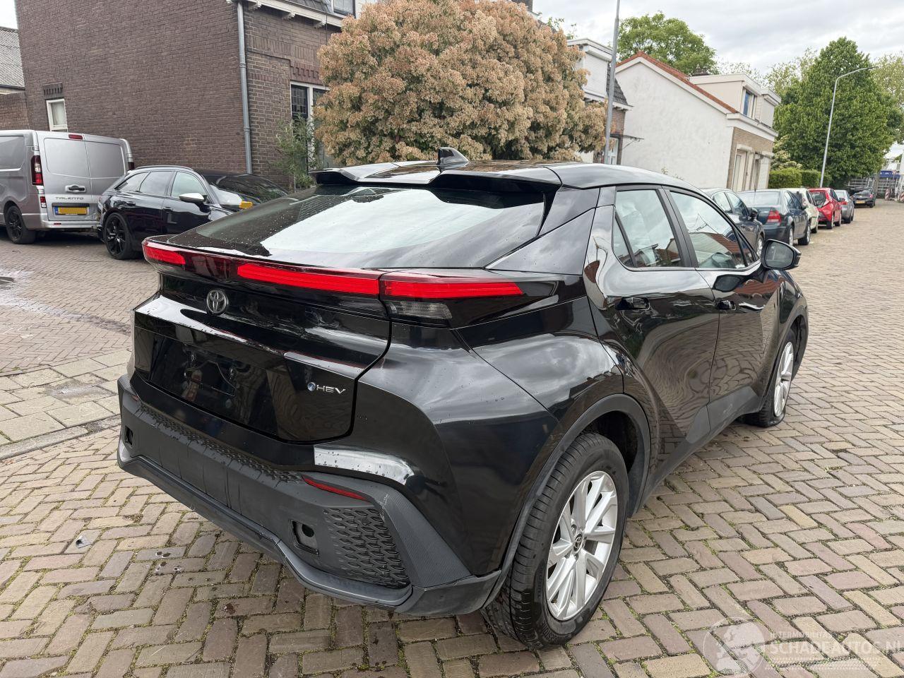 Toyota CH-R R HYBRID 1.8 72KW AUTOMAAT