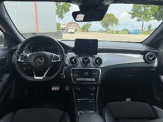 Mercedes GLA 200d AMG AUTOMAAT picture 13
