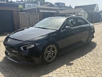 Unfallwagen Mercedes A-klasse A180 AMG PANO 2019/1
