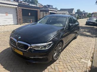 Unfallwagen BMW 5-serie 530i 252PK AUTOMAAT 2017/1