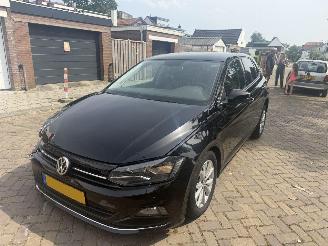 damaged passenger cars Volkswagen Polo 1.6 TDI AUTOMAAT 2019/1