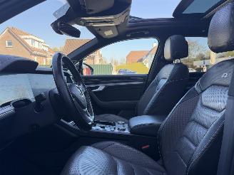 Volkswagen Touareg 3.0 TDI R Line BLACK picture 11
