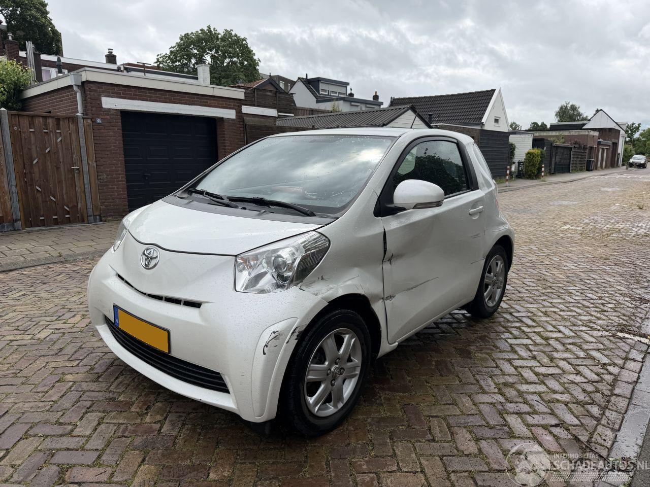 Toyota iQ 1.0 VVTI NAP