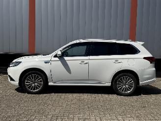 Mitsubishi Outlander 2.5 PHEV Intense + picture 24