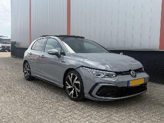 Auto incidentate Volkswagen Golf 1.5 eTSI R Line PANO 2020/1