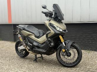 Damaged car Honda Commander 750 X - ADV - AKRA - CARBON 2017/1