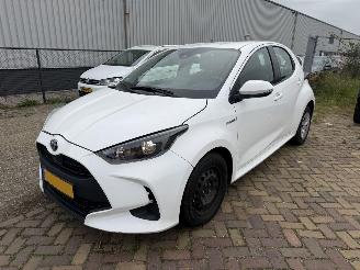 skadebil auto Toyota Yaris 1.5 Hybride Automaat NAP!!! 2021/1