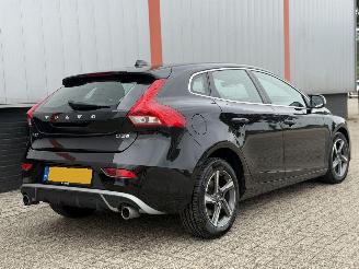 Volvo V-40 2.0 D3 R Design NAP picture 6