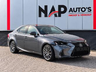 Schadeauto Lexus IS 300h Hybrid 2018/1