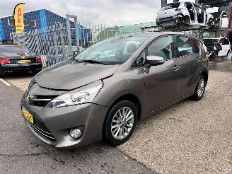 damaged passenger cars Toyota Verso 1.6 VVT-i 59.000KM 2016/4