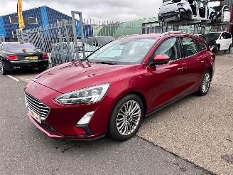 Schadeauto Ford Focus 1.0 EcoBoost 125pk 2019/3