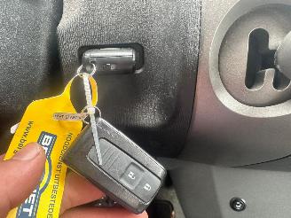 Toyota Prius 1.5 VVT-i picture 14