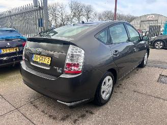 Toyota Prius 1.5 VVT-i picture 5