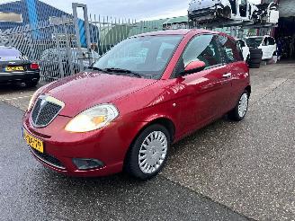 Schadeauto Lancia Ypsilon 1.2 ARGENTO 2007/8