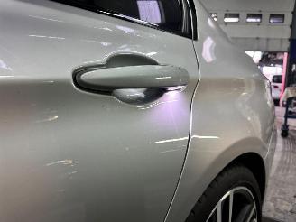 BMW 3-serie 330e CENTENNIAL HIGH EXECUTIVE picture 21