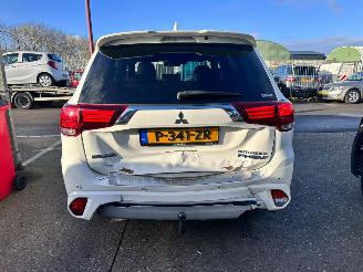 Mitsubishi Outlander 2.4 PHEV S-Edition picture 5