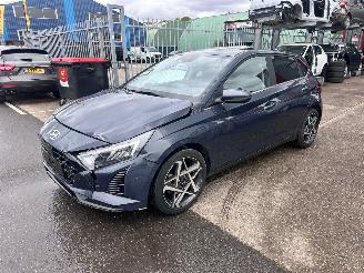 krockskadad bil auto Hyundai I-20 1.0 / AUTOMAAT / DAK / 2024/7
