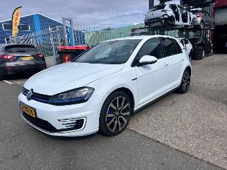 skadebil auto Volkswagen Golf 1.4 GTE / DSG / TSI / 2014/11