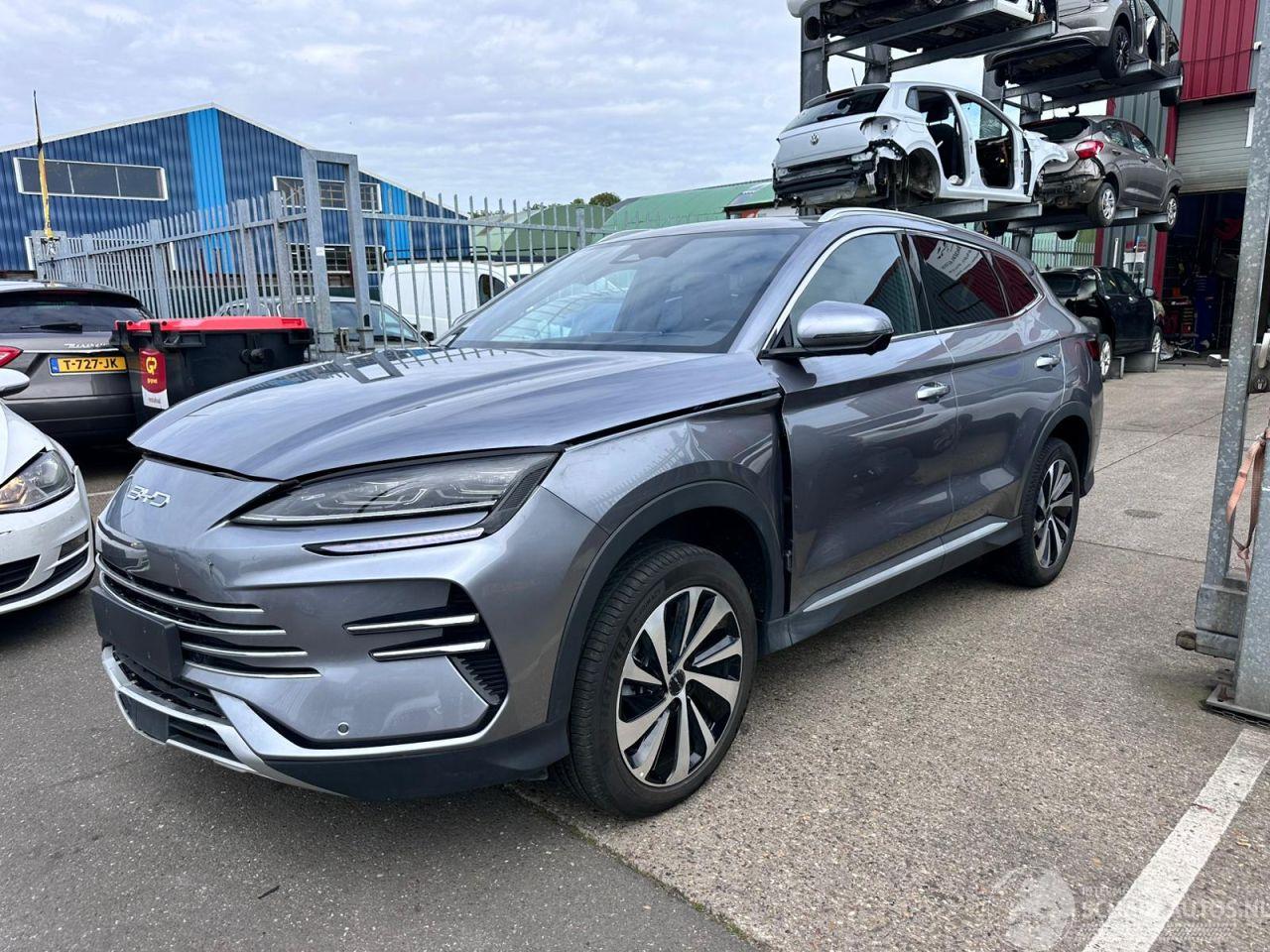 BYD Seal U DM-i 1.5 HYBRIDE