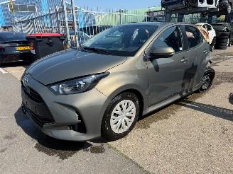 škoda osobní automobily Toyota Yaris 1.5 HYRBIDE 2021/10