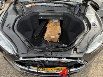 Tesla Model S P85+ PERFORMANCE picture 13