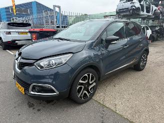 Voiture accidenté Renault Captur 1.2 TCe DYNAMIQUE / AUTOMAAT 2014/3