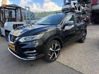 Schadeauto Nissan Qashqai 1.3 DIG-T TEKNA + / BOMVOLLE AUTO 2019/4