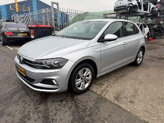 uszkodzony samochody osobowe Volkswagen Polo 1.0 TSI / DSG / 2018/5