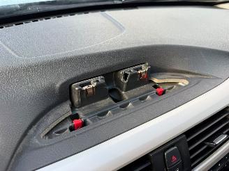 BMW 3-serie 330e HIGH EXECUTIVE picture 11