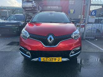 Renault Captur 1.2 TCe / AUTOMAAT/ HELLY HANSEN picture 3