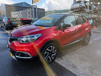Renault Captur 1.2 TCe / AUTOMAAT/ HELLY HANSEN picture 2