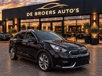 skadebil auto Kia Niro 1.6 GDI HYBRIDE / SCHUIFDAK 2017/1