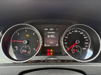 Volkswagen Golf 1.6 TDI / DSG / PANO / HIGHLINE picture 11