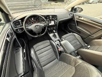 Volkswagen Golf 1.6 TDI / DSG / PANO / HIGHLINE picture 9