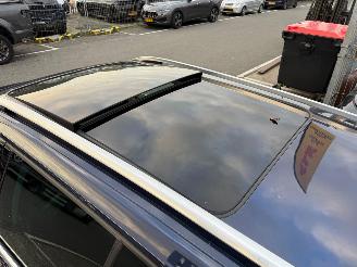 Volkswagen Golf 1.6 TDI / DSG / PANO / HIGHLINE picture 3