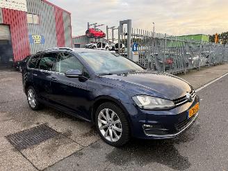 Volkswagen Golf 1.6 TDI / DSG / PANO / HIGHLINE picture 5