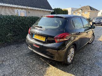 krockskadad bil auto Peugeot 208 1.2 PURE TECH ALLURE  69000KM 2018/3