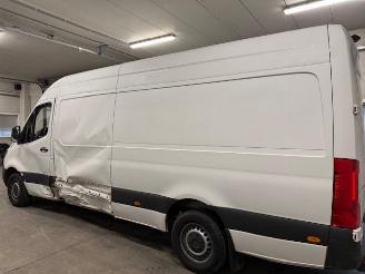 Mercedes Sprinter  picture 5